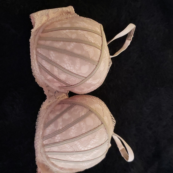 Blush Bralette - Picture 1 of 4